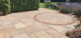 LINCS DRIVEWAY CLEANING