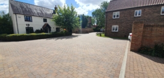 Lincs Driveway Cleaning
