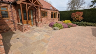 LINCS DRIVEWAY CLEANING
