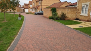 LINCS DRIVEWAY CLEANING